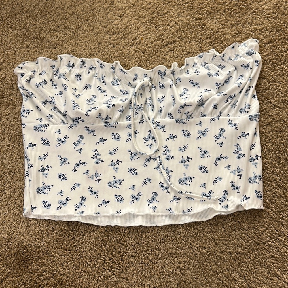 Gorgeous white & blue bandeau top